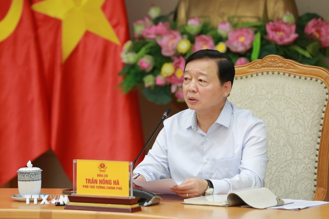 Deputy Prime Minister Tran Hong Ha speaks at the meeting of the National Civil Aviation Security Committee. (Photo: VNA)
