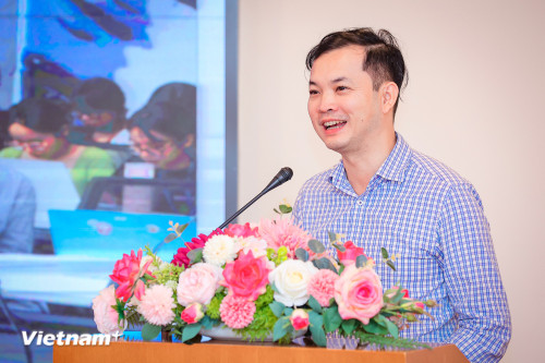 Dr. Vu Tuan Anh, Dean of the Faculty of International Communication and Culture at the Diplomatic Academy of Vietnam (Photo VNA) toa-dam-genz-22.jpg