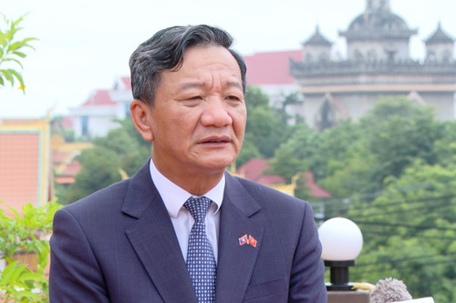 Vietnamese Ambassador to Laos Nguyen Minh Tam (Photo: VNA) vna-potal-chua-phat-tich-diem-tua-van-hoa-viet-tren-dat-lao-8115099.jpg