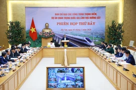 Prime Minister urges railway sector to master technology for long-term autonomy