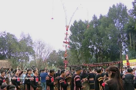 Central Highlands peace-praying ritual staged in Hanoi