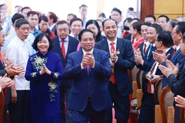 PM requests Tay Ho to become Hanoi's exemplary ward across areas