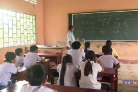 Pagodas join hands in promoting Khmer script and language