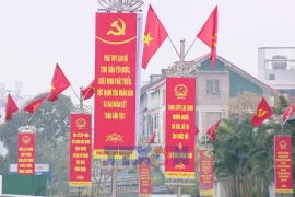 Hanoi steps up polling station inspections, boosts digital transformation in elections