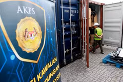  A total of 701 containers containing illegal e-waste were detained in Malaysia between 2021 and 2025 (Photo: New Straits Times)