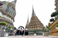 Foreign tourists in Bangkok, Thailand (Photo: XINHUA/VNA)