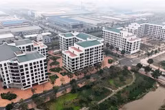 Social housing apartment blocks in Dong Van Industrial Park in Ha Nam province. (Photo: VNA)