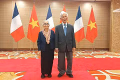 the Vietnamese-French professor spouses Tran Thanh Van and Le Kim Ngoc (Photo: baochinhphu.vn)