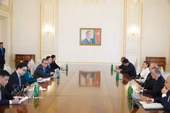 Vietnamese Vice President Vo Thi Anh Xuan holds talks with Azerbaijani President Ilham Aliyev and First Vice President Mehriban Aliyeva in Baku on October 14. (Photo: VNA)