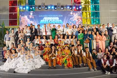 People joint the Friendship Melodies programme in Ho Chi Minh City. (Photo: VNA)