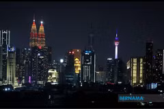 Malaysia's public debt nears ceiling