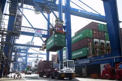 Cat Lai Port in Ho Chi Minh City (Photo: VNA)