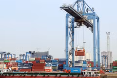 At a port in Ho Chi Minh City (Photo: VNA)