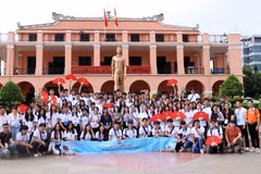 Young OVs visit Nha Rong wharf in Ho Chi Minh City (Photo: VNA)