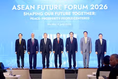 Prime Minister Le Minh Hung (centre) attends the opening session alongside Lao Prime Minister Sonexay Siphandone, Cambodian Prime Minister Hun Manet, Thai Prime Minister Anutin Charnvirakul and Timor-Leste Prime Minister Kay Rala Xanana Gusmão. (Photo: VNA)