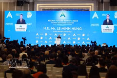 Prime Minister Le Minh Hung delivers remarks at the opening session of the third ASEAN Future Forum. (Photo: VNA)