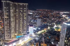 Nha Trang takes on a shimmering appearance at night, thanks to commercial housing and tourism projects. (Photo: VNA)