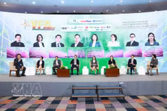 A debate at the Vietnam Fund Awards 2026 (VFA 2026) programme (Photo: VNA)