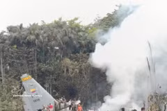 Colombia’s military transport plane with 125 people on board crashed shortly after taking off on March 23. (Photo: XINHUA/VNA)