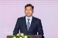 Vice Chairman of the People’s Committee of Ho Chi Minh City Hoang Nguyen Dinh speaks at the ceremony on August 21. (Photo: VNA)