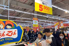 Vietnamese goods have a strong presence in major supermarkets. (Photo: VietnamPlus)