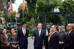 Party General Secretary and State President To Lam meets with ASEAN ambassadors and chargés d'affaires in Hanoi on August 4, 2026. (Photo: VNA)