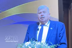 Andrey Belyaninov, Secretary-General of the World Peoples Assembly's and member of the Commission of Russia for UNESCO, speaks at the opening session of the World Peoples Assembly Days in Vietnam on August 25, 2026. (Photo: VNA)