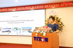 VNA General Director Vu Viet Trang speaks at the roundtable. (Photo: VNA)