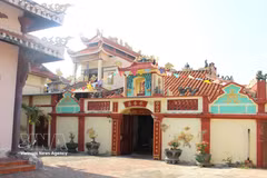 Van Thuy Tu temple in Phan Thiet ward, a well-known destination offering insight into the unique whale worship (Photo: VNA)