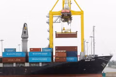 Vietnam’s total import–export turnover was an estimated 920 billion USD in 2025, placing the country among the world’s top 15 trading economies (Photo: VNA)