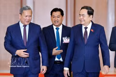 NA Chairman Tran Thanh Man (R) and Cambodian Prime Minister Hun Manet (Photo: VNA)