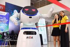 A product showcased at the AI Day 2026 (Photo: VNA)