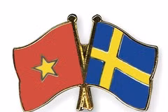 Vietnamese leaders congratulate Sweden on National Day
