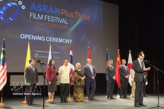 Pichit Boosud, Thai Ambassador to the Czech Republic and Chair of the ASEAN Committee in Prague, delivers the opening remarks at the event. (Photo: VNA)