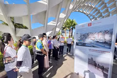 Visitors at the “Da Nang – Copenhagen: A Green Journey Along the Han River” event held in Da Nang on June 20, 2026 (Photo: VNA)