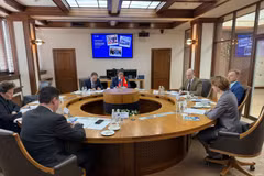 Prof. Dr. Tran Hong Thai, President of the Vietnam Academy of Science and Technology (VAST), has a working session with leaders of Russia’s State Atomic Energy Corporation Rosatom. (Photo: VNA)