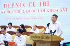 Prime Minister Le Minh Hung speaks at the meeting with voters in Hai Phong city on September 24 ahead of the second session of the legislature. (Photo: VNA)