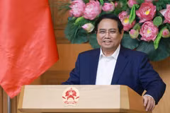Prime Minister Pham Minh Chinh addresses the 13th meeting of the Central Emulation and Commendation Council on August 8. (Photo: VNA)
