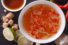Vietnam's chili garlic fish sauce (Photo: Shuttlestock) 