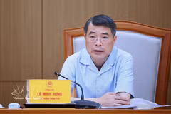 Prime Minister Le Minh Hung speaks at the meeting (Photo: VNA)