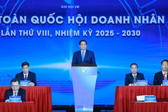 Prime Minister Pham Minh Chinh speaks at the 8th National Congress of the Vietnam Young Entrepreneurs' Association (VYEA) for the 2025 – 2030 term in Hanoi on November 27, 2025. (Photo: VNA)