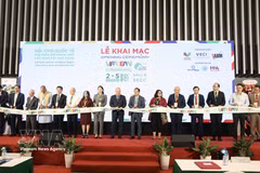 Delegates at the opening ceremony of the fourth Vietnam ASEAN International Furniture and Home Accessories Fair (VIFA ASEAN 2026). (Photo: VNA)