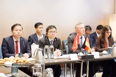 Deputy Minister of Industry and Trade Truong Thanh Hoai and CEO of GWEC Ben Backwell chairs a offshore wind development workshop in Hamburg on September 24, 2026. (Photo: VNA)