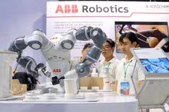 Robots and tech products are on display at GRECO 2026 (Photo: VNA)