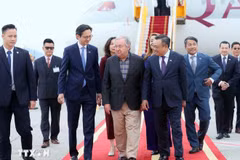 UN Secretary-General António Guterres arrives at Noi Bai International Airport in Hanoi on October 24, 2025, beginning his official visit to Vietnam (Photo: VNA)
