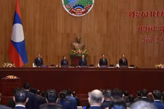 Lao National Assembly has approved in-principle a railway project linking Thakhek township in Khammouane province of Laos and the Mu Gia border gate in Vietnam’s Quang Binh province (Photo: kpl.gov.la)