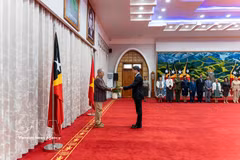 Ambassador Pham Binh Dam presents his credentials to President of Timor-Leste José Ramos-Horta. (Photo: VNA)