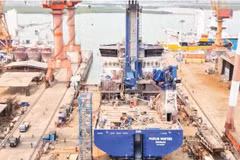 A modern commissioning service operation vessel for the offshore wind industry under construction at Ha Long shipyard. (Photo: nhandan.vn)
