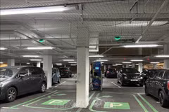 An EV parking lot in the UK (Photo: VNA)