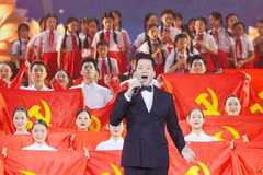 Singer Dang Duong is among the artists featured in the national concert Proud to Be Vietnamese 2026. (Photo of the organisers)